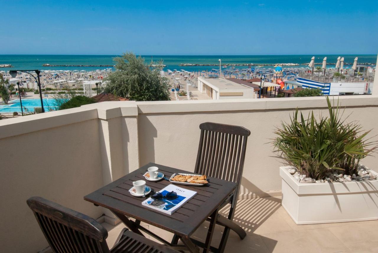 Hotel Carducci 76 4*