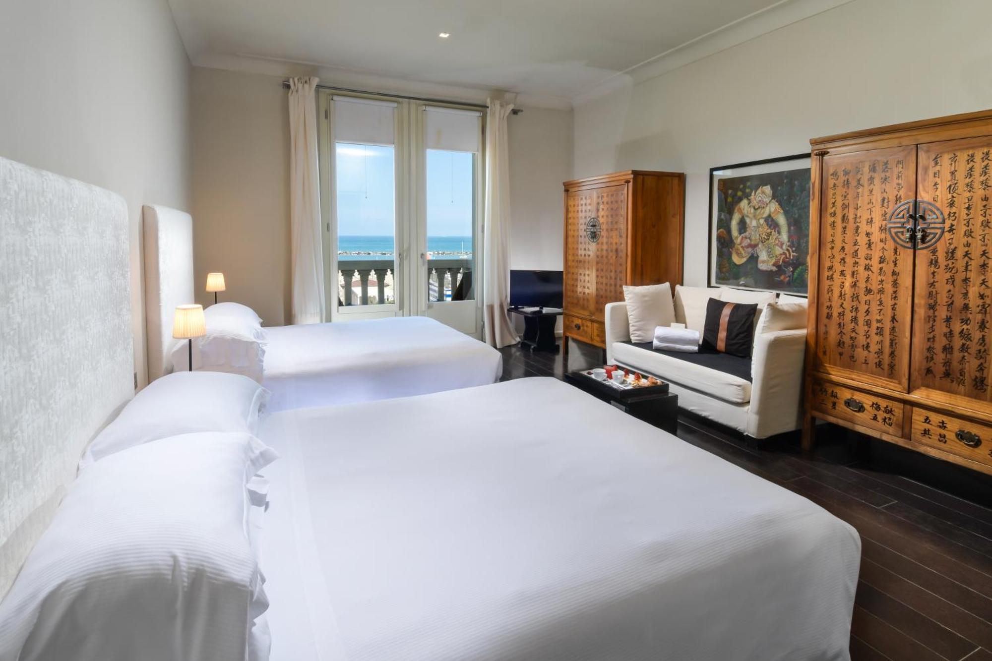Hotel Carducci 76 4*