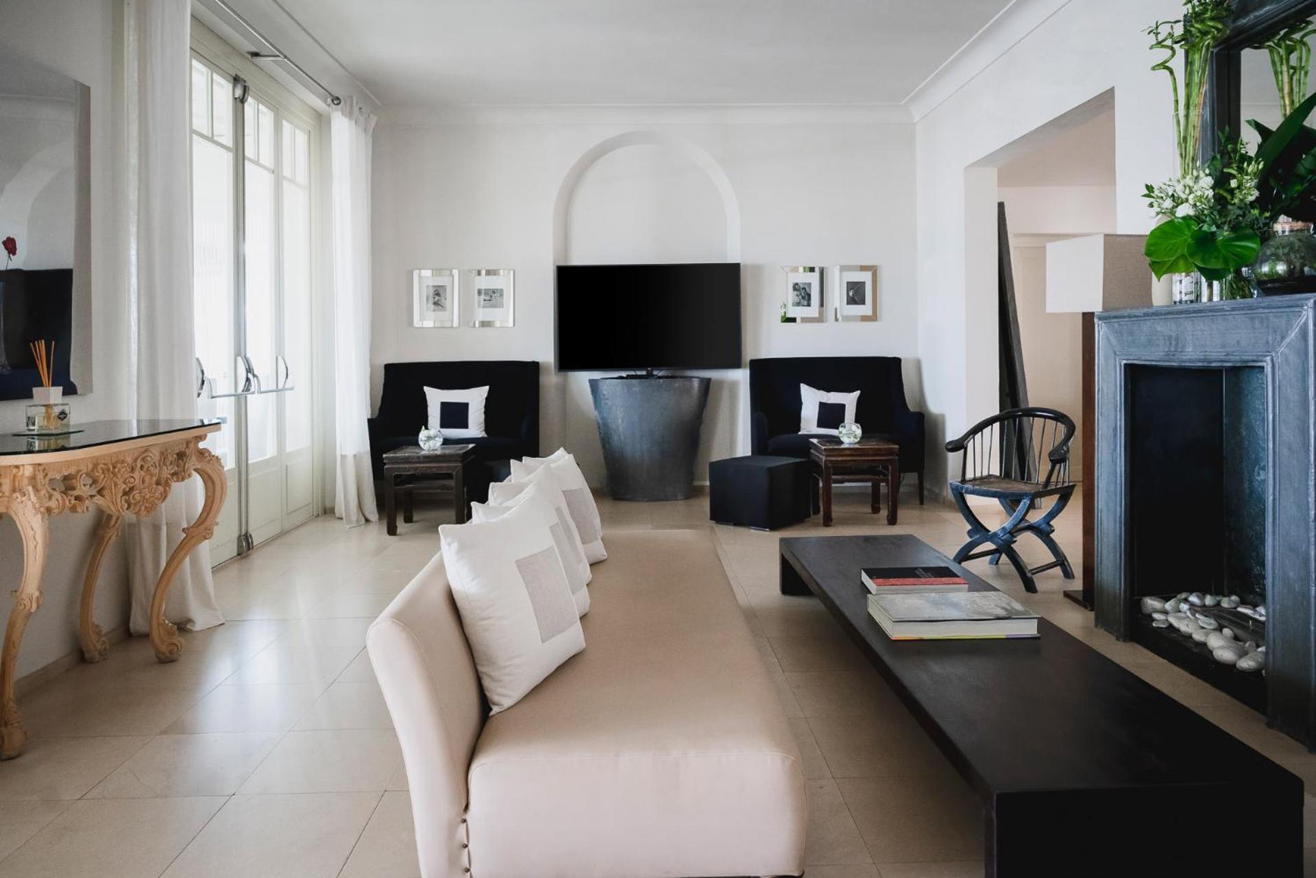 Hotel Carducci 76