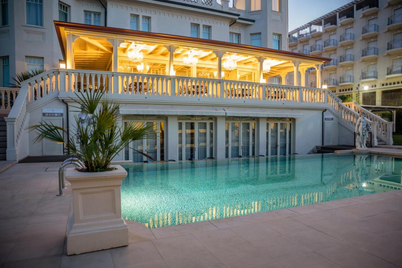 Hotel Carducci 76 Cattolica